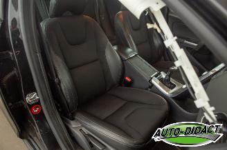 Volvo V-60 2.0 D3 Navi Summum picture 21