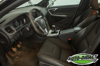 Volvo V-60 2.0 D3 Navi Summum picture 25
