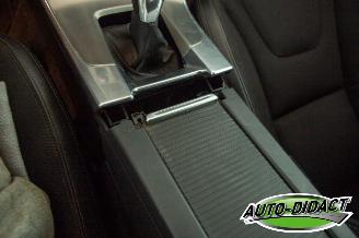 Volvo V-60 2.0 D3 Navi Summum picture 13
