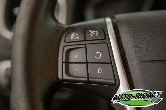 Volvo V-60 2.0 D3 Navi Summum picture 15