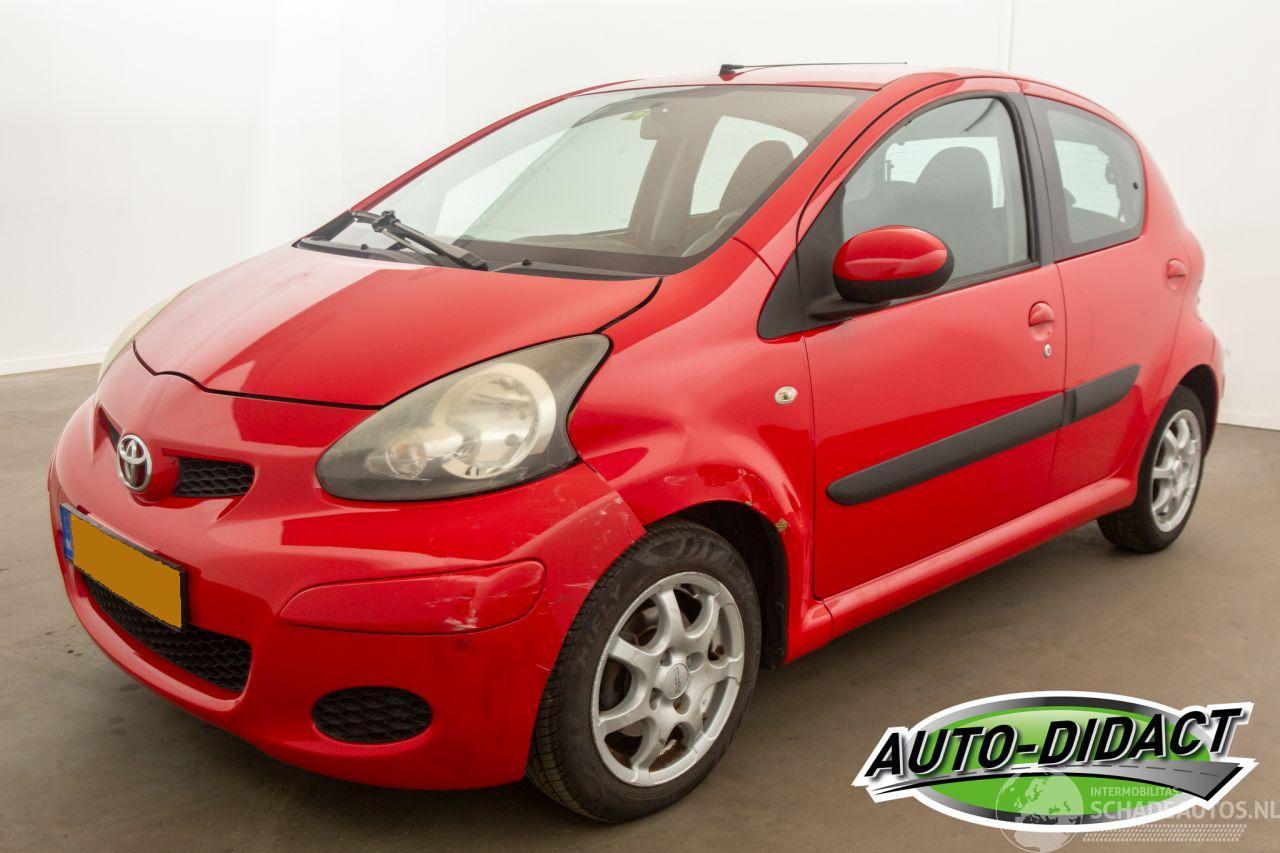 Toyota Aygo 1.0-12V Automaat Airco Comfort