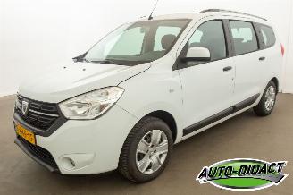 Damaged car Dacia Lodgy 1.3 TCe 7p. Airco Navi Camera Comfort 2022/2