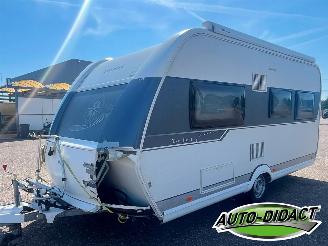 krockskadad bil caravan Hobby  495 - Mover 2014/3