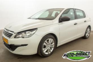 skadebil auto Peugeot 308 1.2 VTi Airco Blue Lease 2013/10