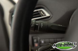 Peugeot 308 1.2 VTi Airco Blue Lease picture 10