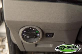 Volkswagen Transporter 2.0 TDI L2H1 Navi Airco picture 13