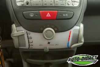 Toyota Aygo 1.0-12V Airco picture 9