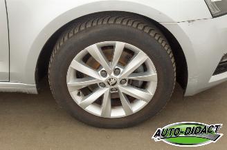 Skoda Octavia 1.5 TSI Automaat Navi Clima Sport Business picture 29