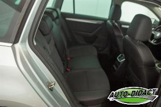 Skoda Octavia 1.5 TSI Automaat Navi Clima Sport Business picture 21