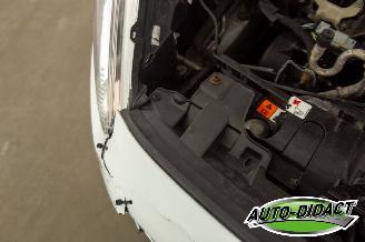 Ford Fiesta 1.0 65kP 111.342 km Airco Navi White Edition picture 32