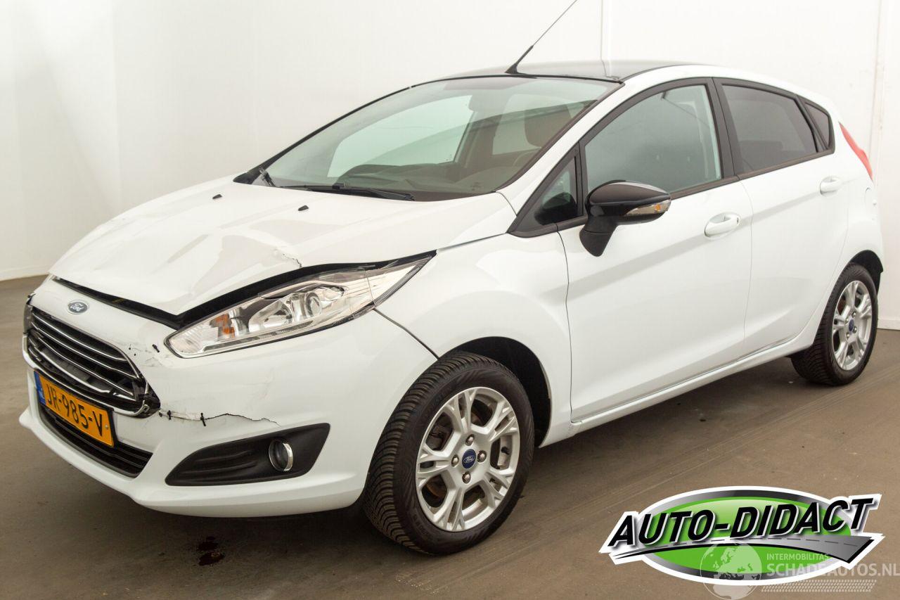Ford Fiesta 1.0 65kP 111.342 km Airco Navi White Edition