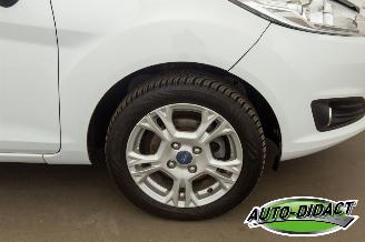 Ford Fiesta 1.0 65kP 111.342 km Airco Navi White Edition picture 35