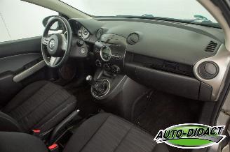 Mazda 2 1.3 TS Airco picture 16