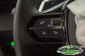 Peugeot 208 1.2 Hybrid Automaat 13.513 km NAP Navi Camera 110 e-DCS6 GT picture 13