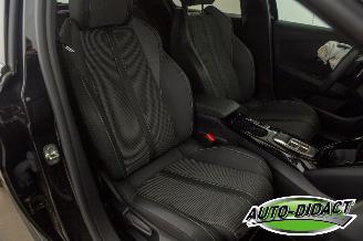 Peugeot 208 1.2 Hybrid Automaat 13.513 km NAP Navi Camera 110 e-DCS6 GT picture 19