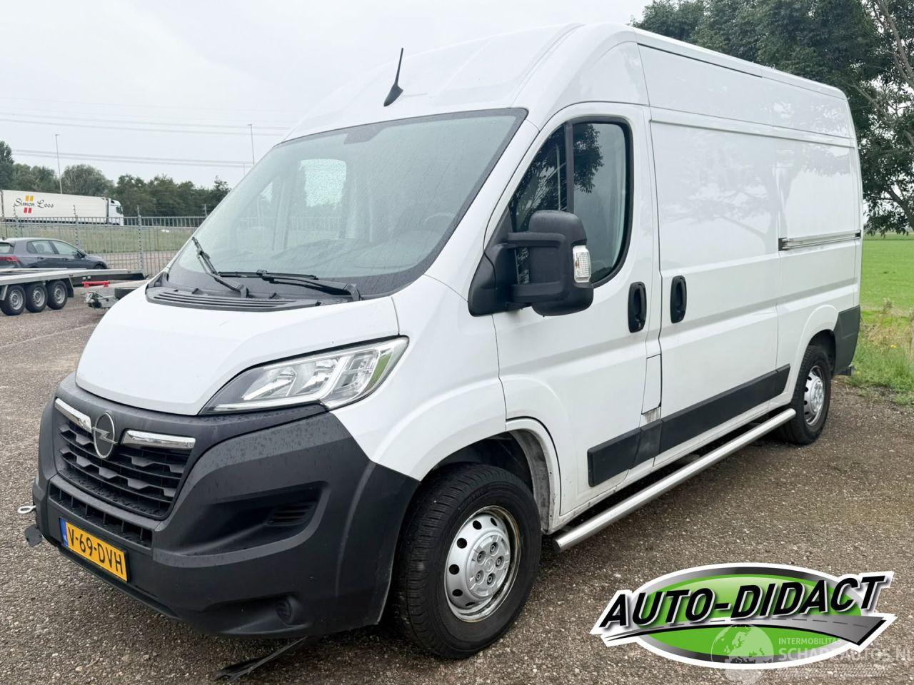 Opel Movano 2.2D L2H2 3.5t Airco