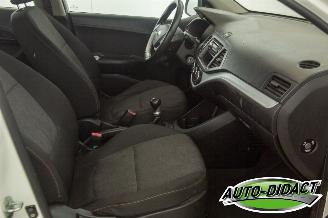 Kia Picanto 1.0 CVVT picture 11