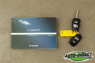 Kia Cee d 1.4 CVVT Navi Airco picture 25