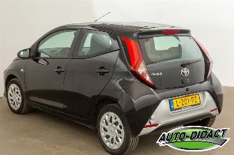 Toyota Aygo 1.0 VVT-i x-play 54.512 km Airco Camera picture 3