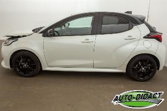 Toyota Yaris 1.5 Hybrid Automaat 24.725 km Navi Camera Clima picture 39