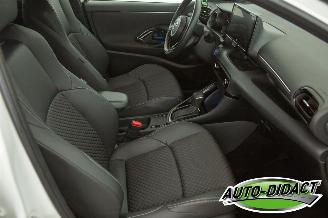 Toyota Yaris 1.5 Hybrid Automaat 24.725 km Navi Camera Clima picture 19