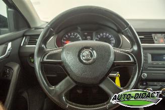 Skoda Octavia 1.6 TDI Clima Ambition picture 5