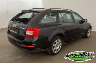 Skoda Octavia 1.6 TDI Clima Ambition picture 3