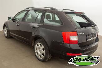 Skoda Octavia 1.6 TDI Clima Ambition picture 4
