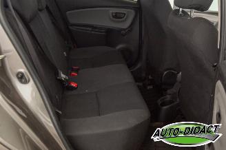 Toyota Yaris 1.3 VVT-i Airco Camera Active picture 17