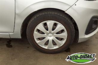 Peugeot 108 1.0 VTi Automaat 97.076 km Airco Active picture 33