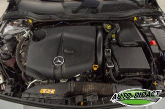 Mercedes Cla-klasse 200d Shooting Brake Automaat Navi Clima Camera picture 34