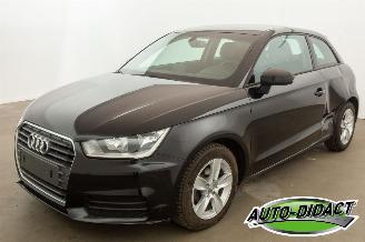 skadebil auto Audi A1 1.0 TFSI 104.972 km Carpas Navi Airco 2018/8