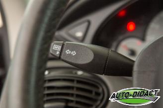 Ford Focus Wagon 1.6-16V Futura picture 13