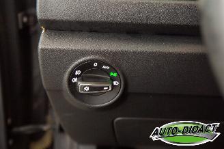 Volkswagen T-Roc 1.0 TSI Digi Dash Navi Camera Clima Style Business picture 15