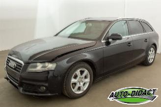 skadebil auto Audi A4 Avant 2.0 TDI Airco Leder Attraction 2010/5