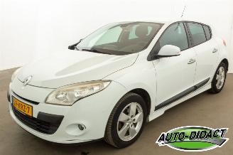 krockskadad bil auto Renault Mégane 1.4 TCe Navi Clima Dynamique 2010/2