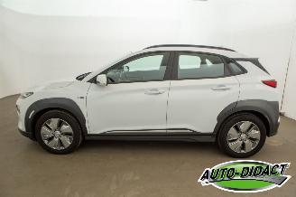 Hyundai Kona 64 kWh EV Comfort Camera Clima picture 35
