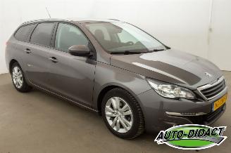 Peugeot 308 1.2 PureTech Pano Navi Clima Blue Lease Executive picture 2