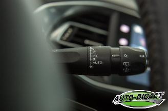Peugeot 308 1.6 BlueHDi Navi Camera Clima Blue Lease Executive Pack picture 18