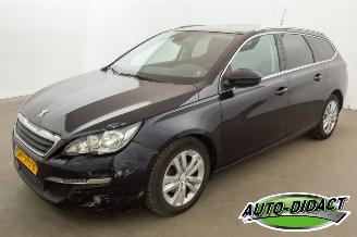 Coche accidentado Peugeot 308 1.6 BlueHDi Navi Camera Clima Blue Lease Executive Pack 2015/8