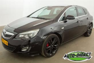 Unfallwagen Opel Astra 1.4 Turbo Clima Sport 2011/10