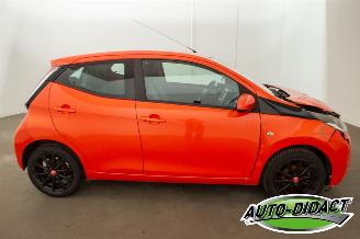 Toyota Aygo 1.0 VVT-i Navi Airco x-play picture 36