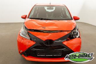 Toyota Aygo 1.0 VVT-i Navi Airco x-play picture 32