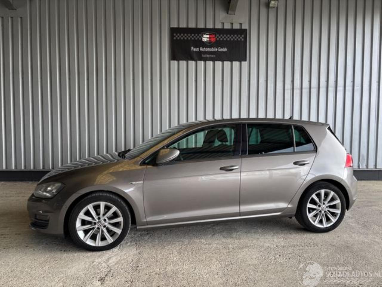 Volkswagen Golf VII Lim. 1.6 TDI Comfortline BlueMotion