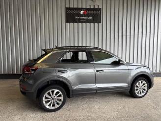 Volkswagen T-Roc Life 1.5 TSI DSG picture 1