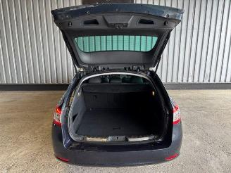 Peugeot 508 SW Allure Panorama / Head-Up / Navigation picture 13