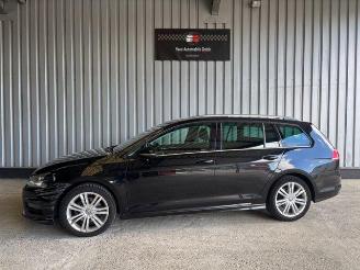 damaged passenger cars Volkswagen Golf 1.6 TDI R-Line Highline Panorama 2015/9