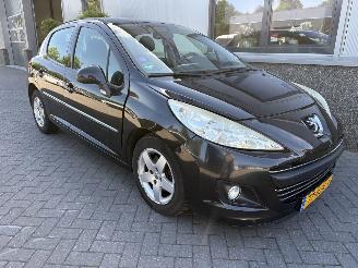 Peugeot 207 1.4 VTI Style picture 31