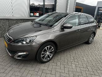 Peugeot 308 1.2 e-THP 81kw Allure picture 26