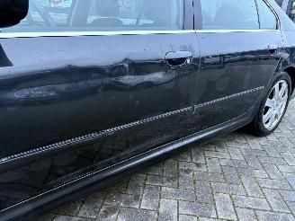 Peugeot 607 3.0 24V Executive Automaat picture 13